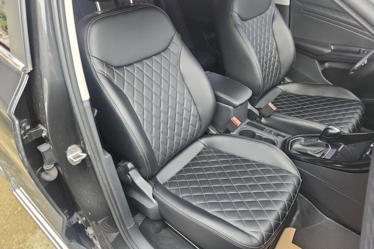Used Jetta VS5 2022 280TSI Automatic Trendy Pro Version Right Front Seat