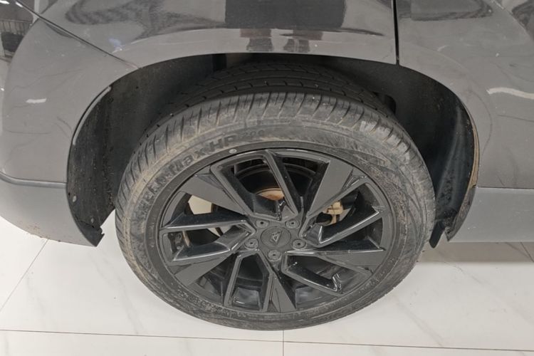 Used Jetta VS5 2022 280TSI Automatic High-Gloss Enjoyment Model Right Rear Wheel Hub