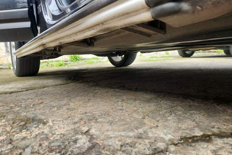 Used Jetta VS5 2022 280TSI Automatic Trendy Pro Version Right Side Sill