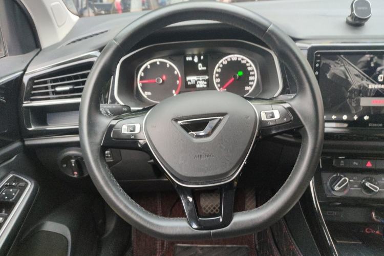 Used Jetta VS5 2022 280TSI Automatic Enjoyment Pro Trim Steering Wheel