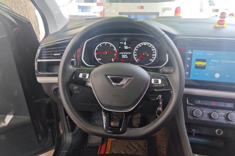 Used Jetta VS5 2022 280TSI Manual Advanced Trim Steering Wheel