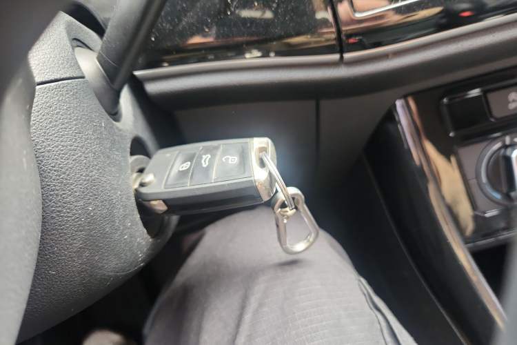 Used Jetta VS5 2022 280TSI Automatic Trendy Pro Version Vehicle Key
