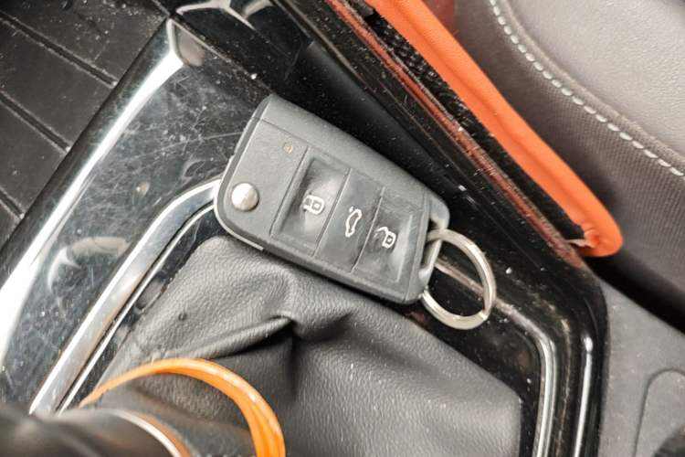 Used Jetta VS5 2022 280TSI Automatic Enjoyment Pro Trim Vehicle Key