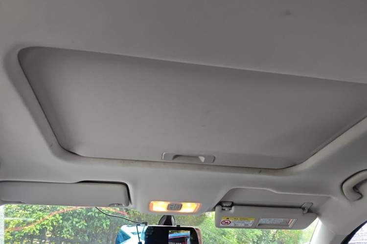 Used Jetta VS5 2022 280TSI Automatic Glory Edition Headliner