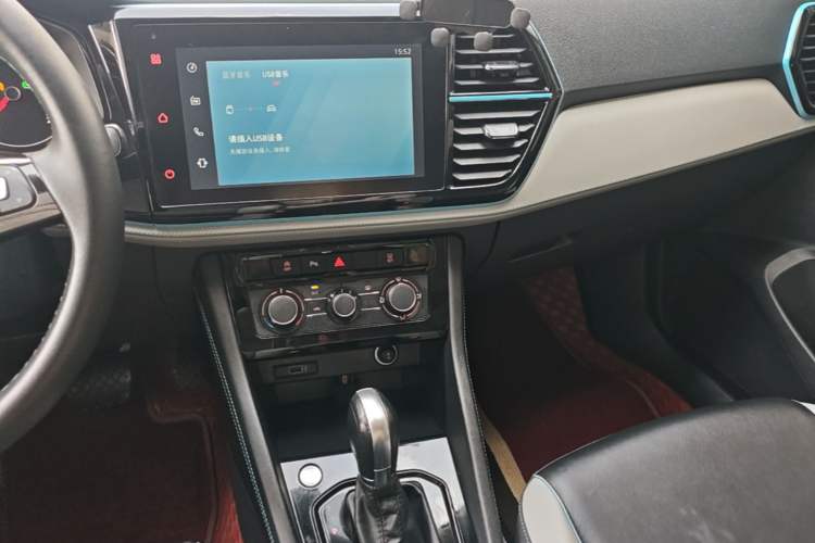 Used Jetta VS5 2022 280TSI Automatic High-Gloss Enjoyment Model Audio And AC Panel