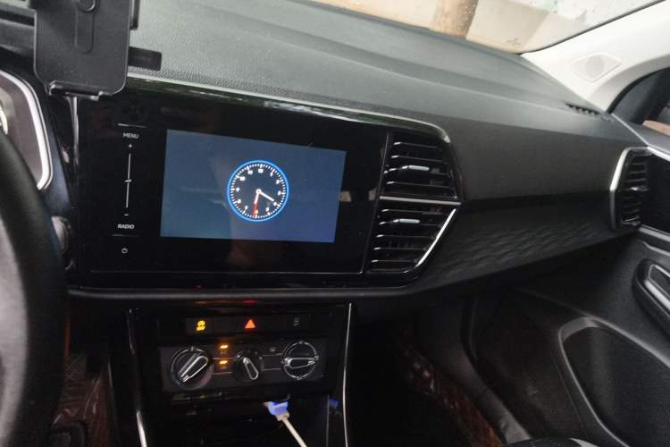 Used Jetta VS5 2022 280TSI Automatic Trendy Pro Version Audio And AC Panel