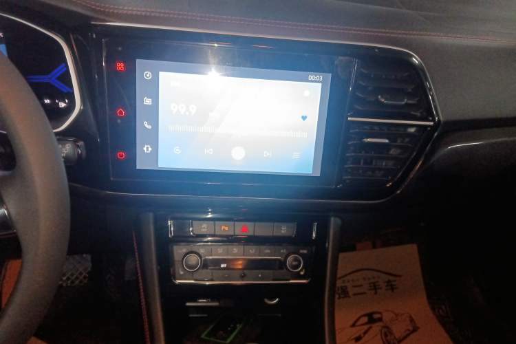 Used Jetta VS5 2022 280TSI Automatic High-Gloss Glory Edition Audio And AC Panel