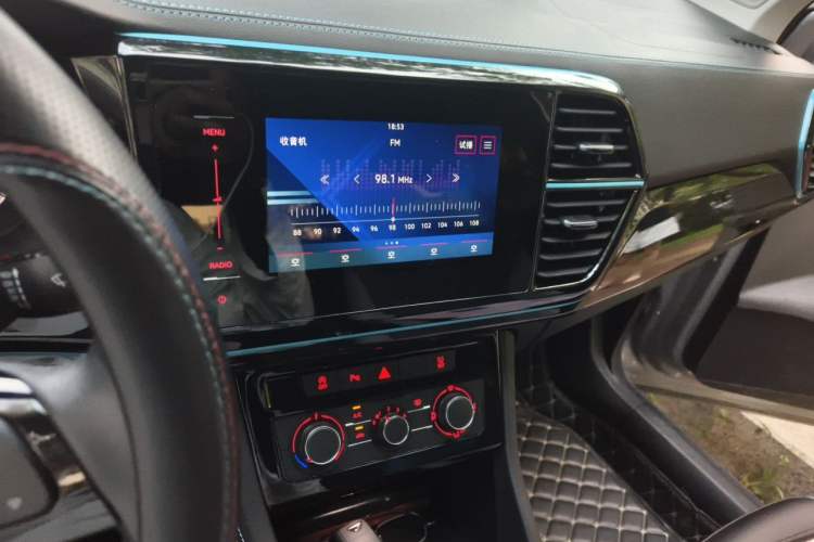 Used Jetta VS5 2022 280TSI Automatic High-Gloss Enjoyment Model Audio And AC Panel