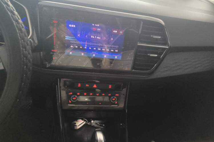 Used Jetta VS5 2022 280TSI Automatic Glory Pro Audio And AC Panel