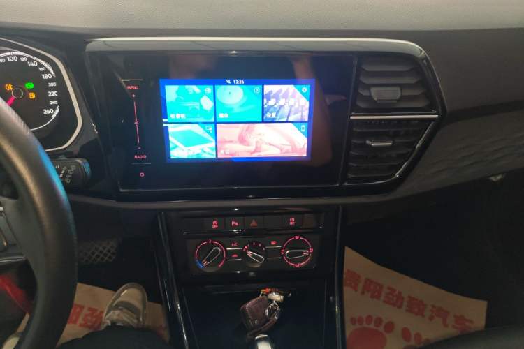 Used Jetta VS5 2022 280TSI Automatic Enjoyment Pro Trim Audio And AC Panel