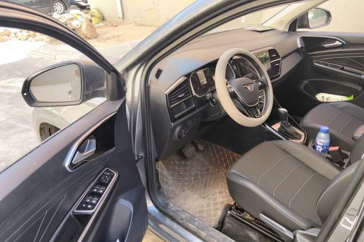 Used Jetta VS5 2022 280TSI Automatic Enjoyment Pro Trim Driver Seat