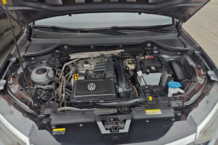 Used Jetta VS5 2022 280TSI Manual Advanced Pro Trim Engine Bay