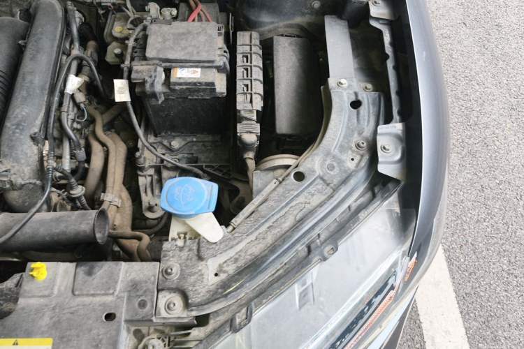 Used Jetta VS5 2022 280TSI Automatic Trendy Pro Version Engine Bay Left
