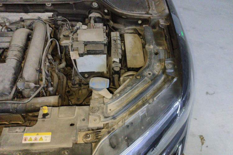 Used Jetta VS5 2022 280TSI Manual Advanced Trim Engine Bay Left