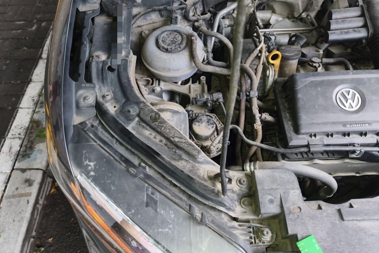 Used Jetta VS5 2022 280TSI Automatic Trendy Pro Version Engine Bay Right