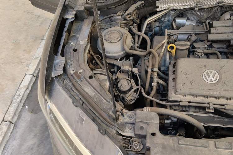 Used Jetta VS5 2022 280TSI Automatic Enjoyment Pro Trim Engine Bay Right