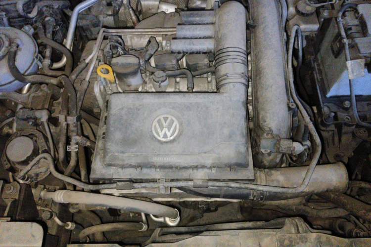 Used Jetta VS5 2022 280TSI Manual Advanced Trim Engine Bay