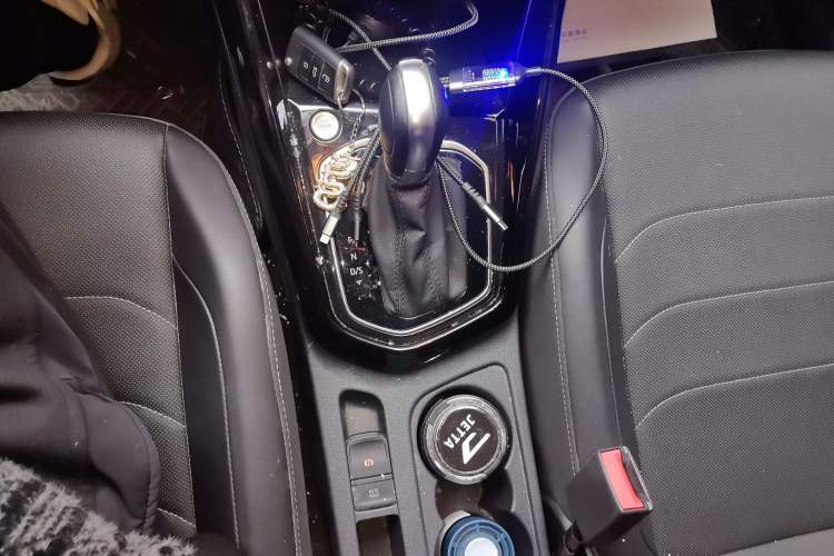 Used Jetta VS5 2022 280TSI Automatic Glory Pro Gear Lever