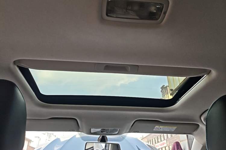 Used Jetta VS5 2022 280TSI Automatic High-Gloss Enjoyment Model Headliner