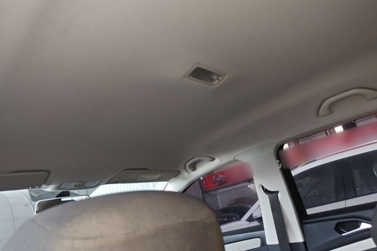Used Jetta VS5 2022 280TSI Automatic Trend Edition Headliner