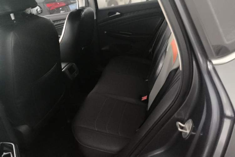 Used Jetta VS5 2022 280TSI Automatic Glory Pro Left Rear Seat
