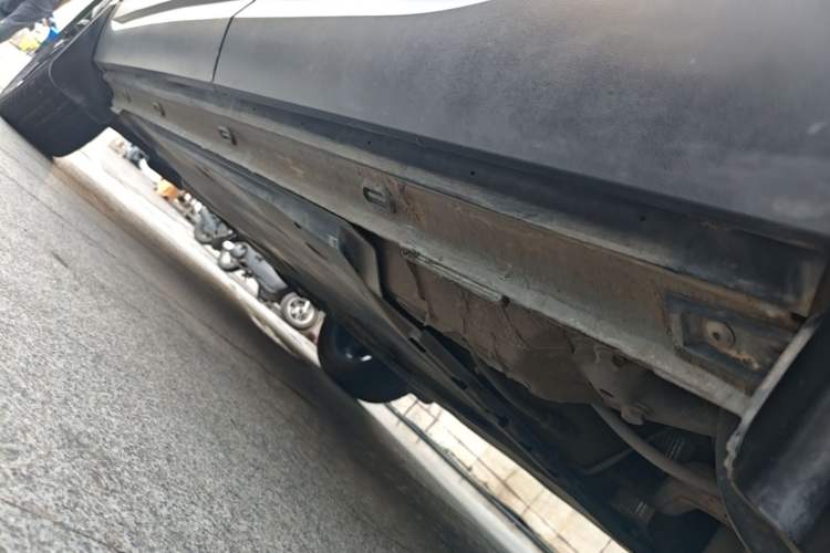 Used Jetta VS5 2022 280TSI Automatic High-Gloss Enjoyment Model Left Side Sill