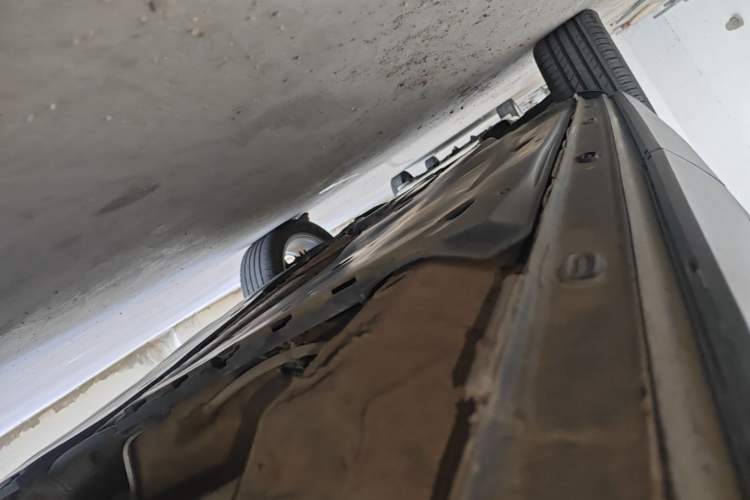 Used Jetta VS5 2022 280TSI Automatic Enjoyment Pro Trim Left Side Sill