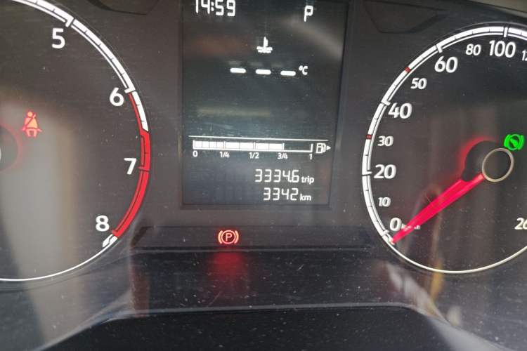 Used Jetta VS5 2022 280TSI Automatic High-Gloss Enjoyment Model Odometer Close Up