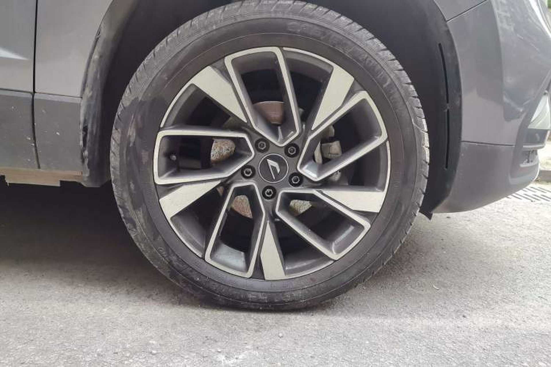 Used Jetta VS5 2022 280TSI Automatic Glory Pro Right Front Wheel Hub