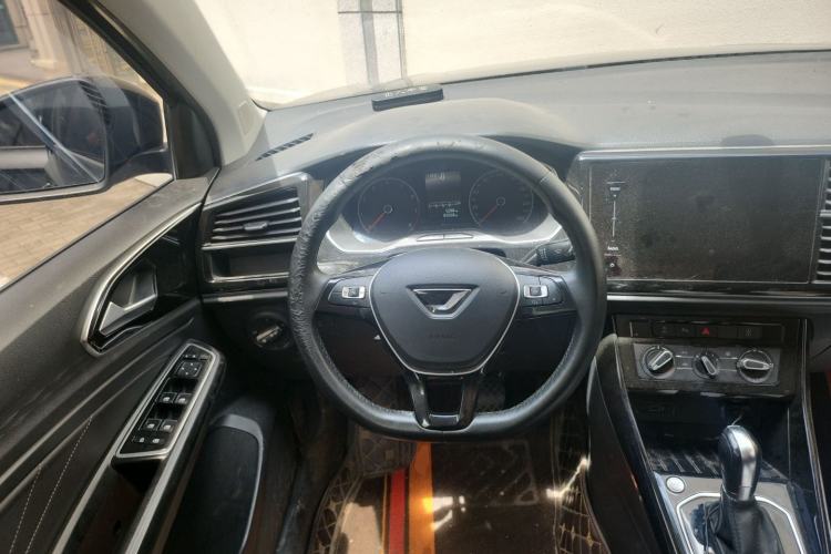 Used Jetta VS5 2022 280TSI Automatic Enjoyment Pro Trim Steering Wheel
