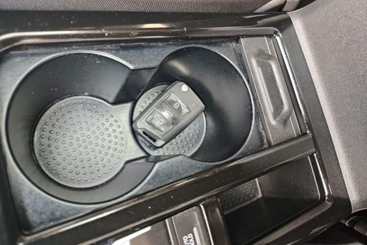 Used Jetta VS5 2022 280TSI Automatic High-Gloss Enjoyment Model Vehicle Key