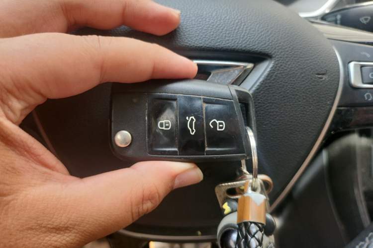 Used Jetta VS5 2022 280TSI Automatic Enjoyment Pro Trim Vehicle Key