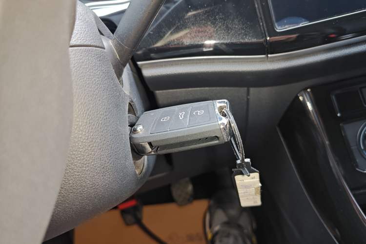Used Jetta VS5 2022 280TSI Manual Advanced Pro Trim Vehicle Key