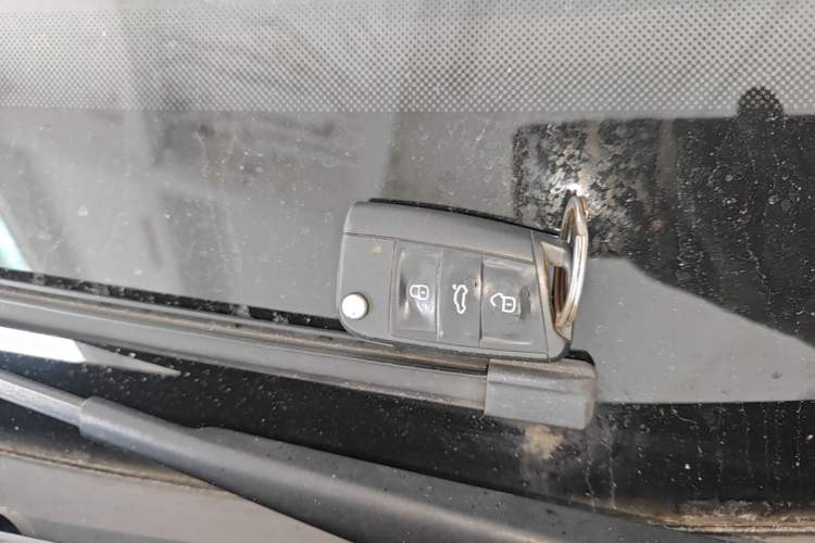 Used Jetta VS5 2022 280TSI Automatic Enjoyment Pro Trim Vehicle Key