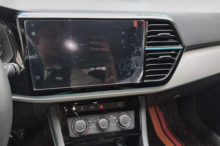 Used Jetta VS5 2022 280TSI Automatic High-Gloss Enjoyment Model Audio And AC Panel