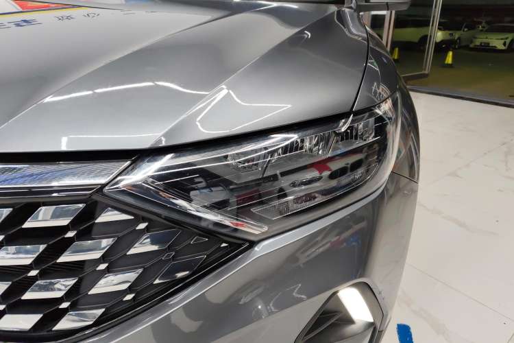 Used Jetta VS5 2022 280TSI Automatic Enjoyment Pro Trim Left Front Headlight