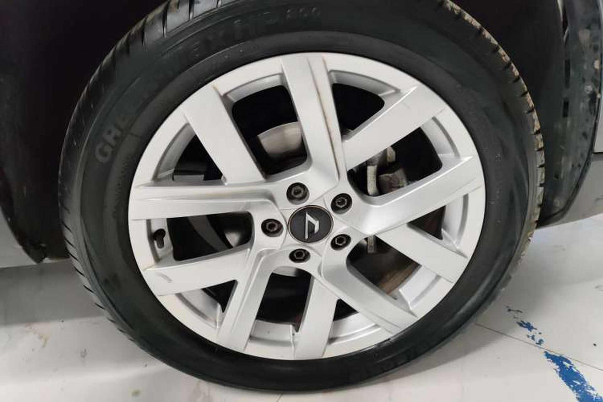 Used Jetta VS5 2022 280TSI Automatic Enjoyment Pro Trim Left Rear Wheel Hub