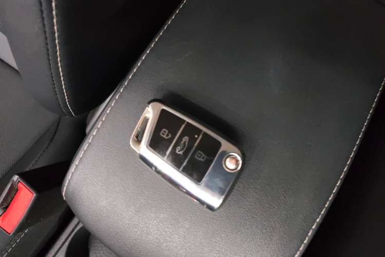 Used Jetta VS5 2022 280TSI Automatic Enjoyment Pro Trim Vehicle Key