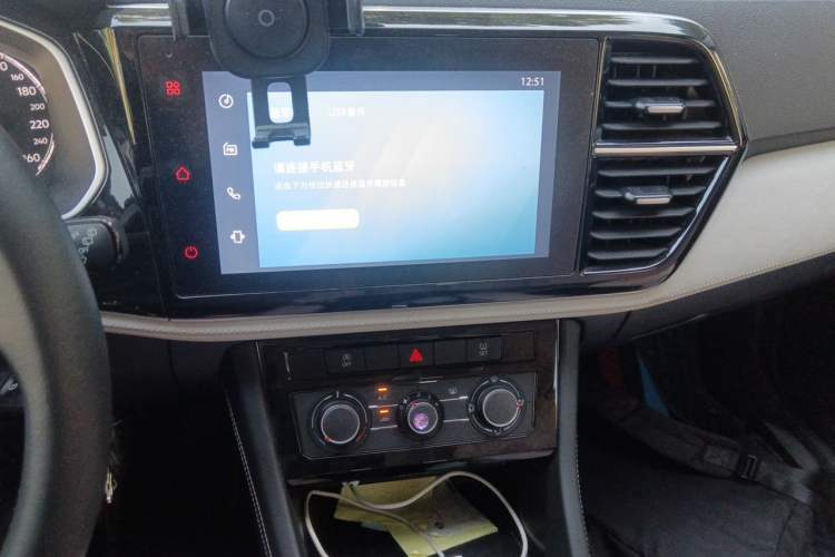 Used Jetta VS5 2022 280TSI Automatic Trend Edition Audio And AC Panel