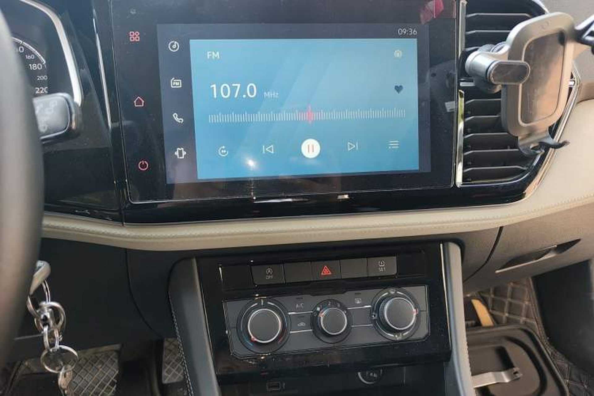 Used Jetta VS5 2022 280TSI Automatic Trend Edition Audio And AC Panel