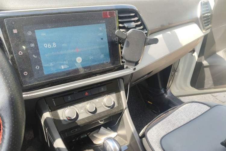 Used Jetta VS5 2022 280TSI Automatic Trend Edition Audio And AC Panel