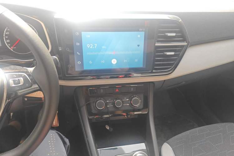 Used Jetta VS5 2022 280TSI Manual Advanced Trim Audio And AC Panel