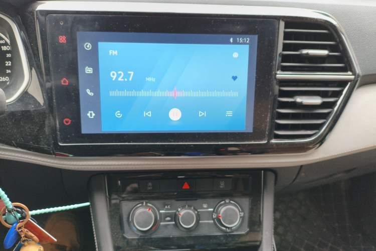 Used Jetta VS5 2022 280TSI Automatic Trend Edition Audio And AC Panel
