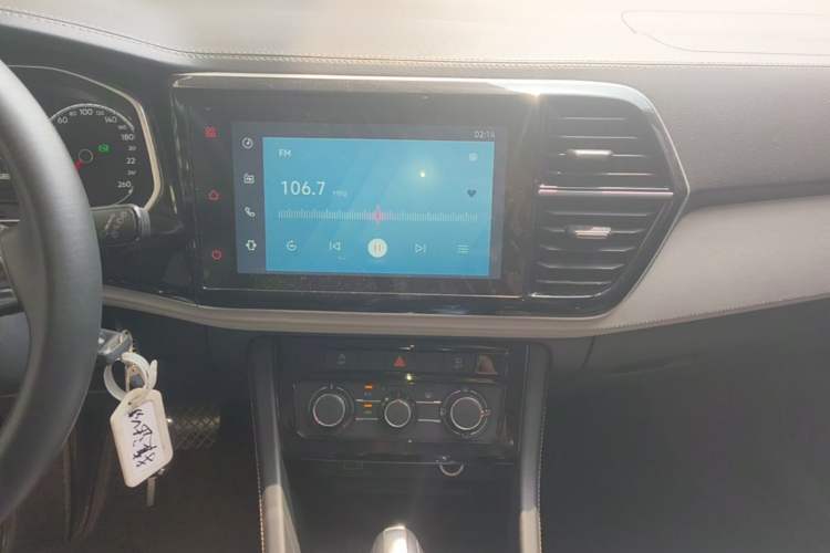 Used Jetta VS5 2022 280TSI Automatic Trend Edition Audio And AC Panel