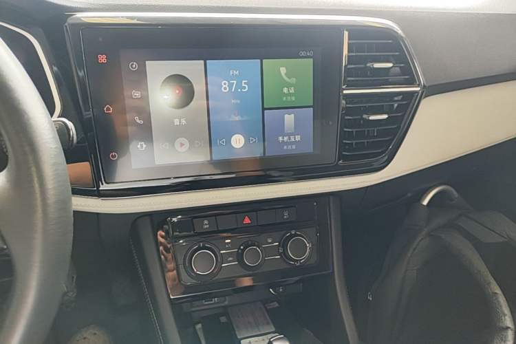 Used Jetta VS5 2022 280TSI Automatic Trend Edition Audio And AC Panel