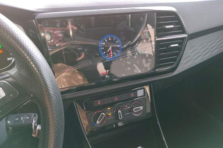 Used Jetta VS5 2022 280TSI Automatic Trendy Pro Version Audio And AC Panel