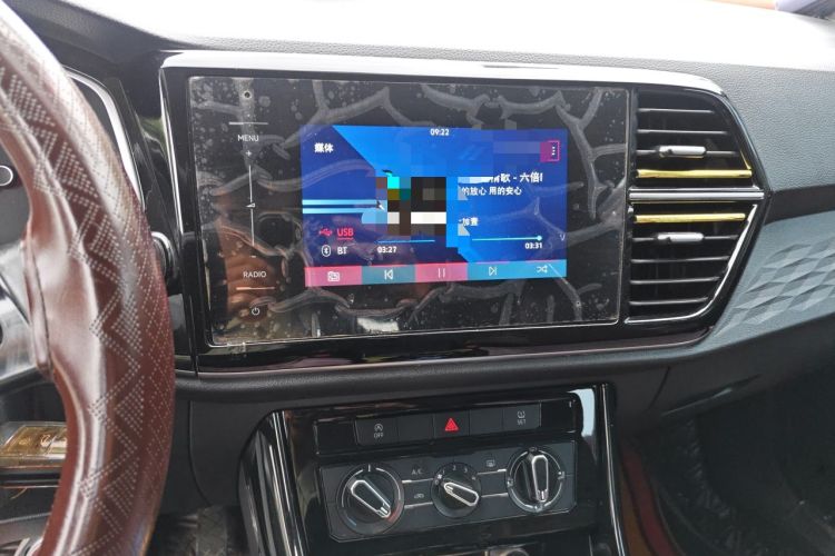 Used Jetta VS5 2022 280TSI Automatic Trendy Pro Version Audio And AC Panel