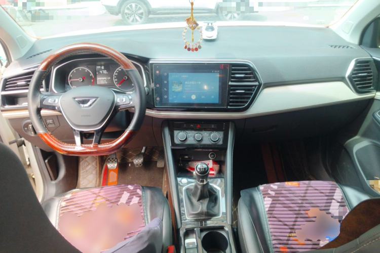Used Jetta VS5 2022 280TSI Manual Enjoyment Version Center Console