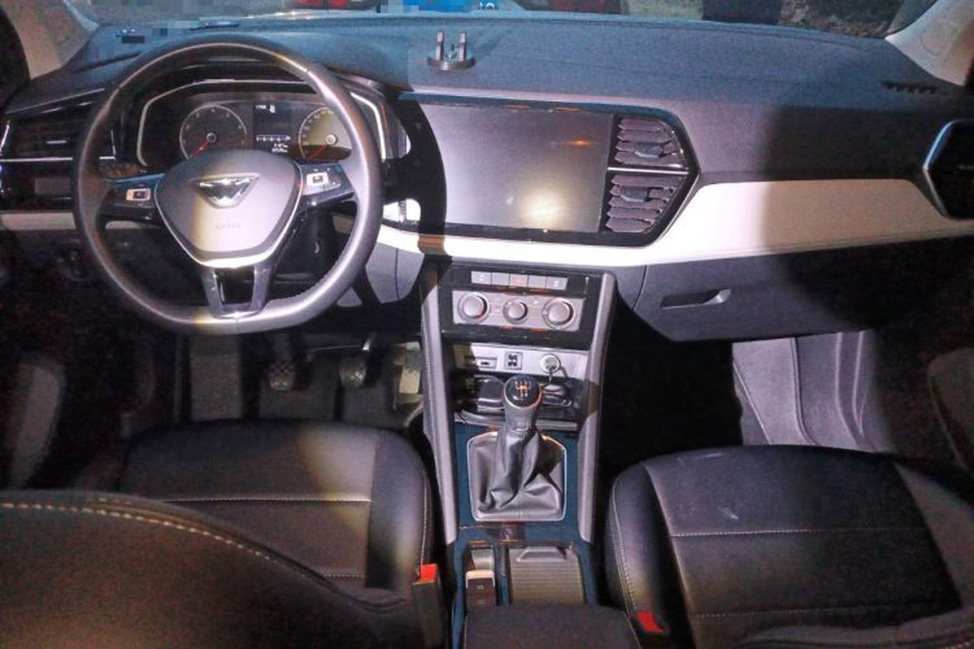 Used Jetta VS5 2022 280TSI Manual Advanced Trim Center Console