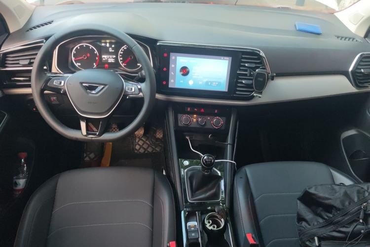Used Jetta VS5 2022 280TSI Manual Enjoyment Version Center Console